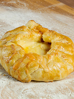 Individual pies with traditional handmade pastry